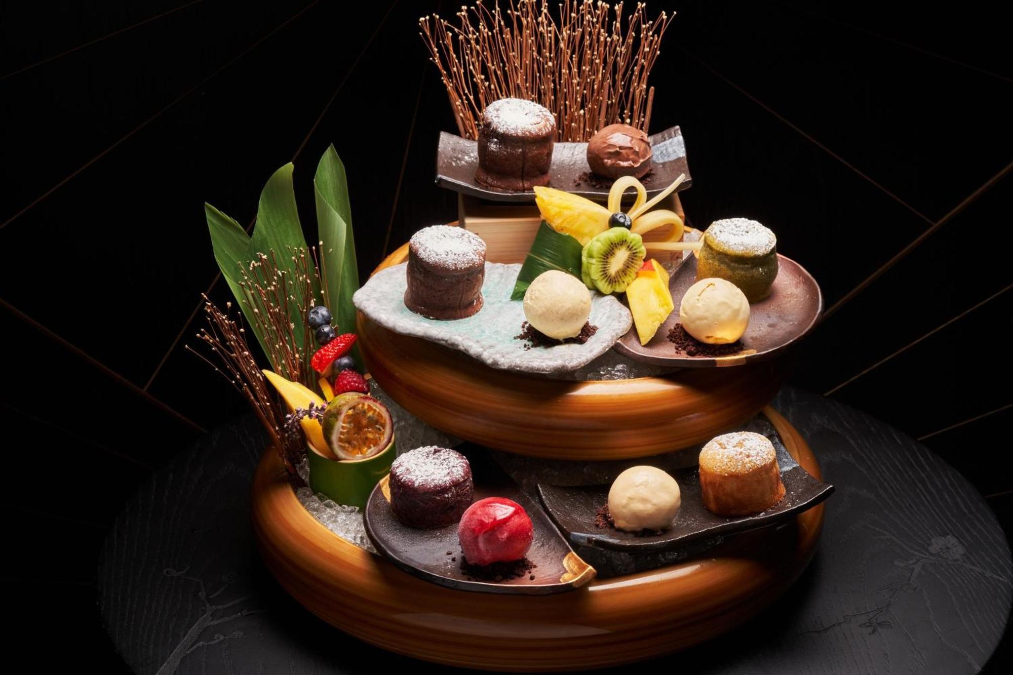 Marriott Resort Palm Jumeirah, Dubai Eksteriør bilde A selection of chocolate truffles